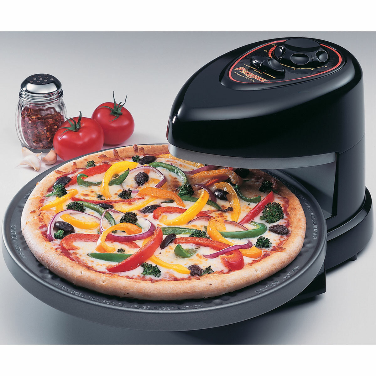 Pizza pizzaz with rotating pizza